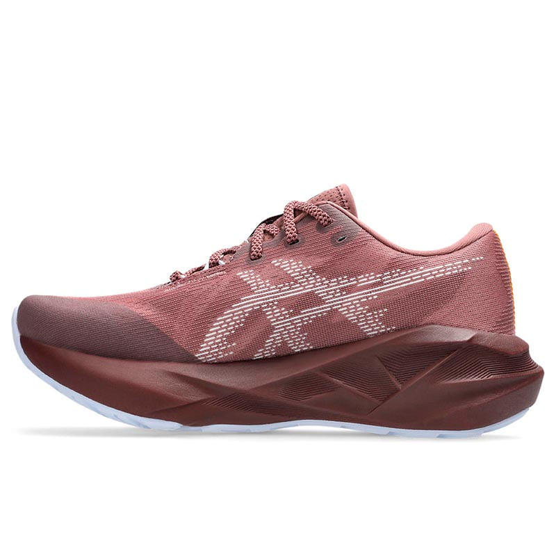 ASICS  WOMEN NOVABLAST 5 TR